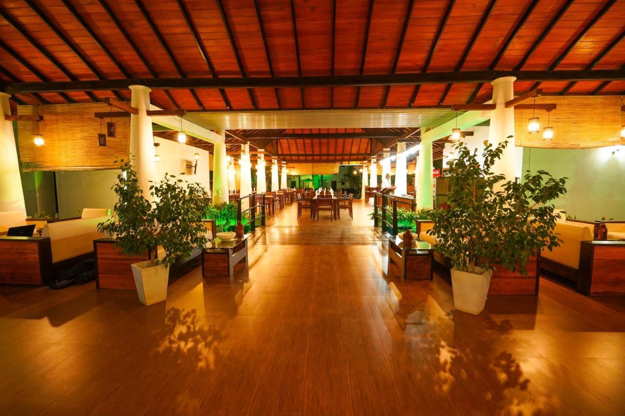 Hotel Tamarind Tree Tissamaharama Exterior foto