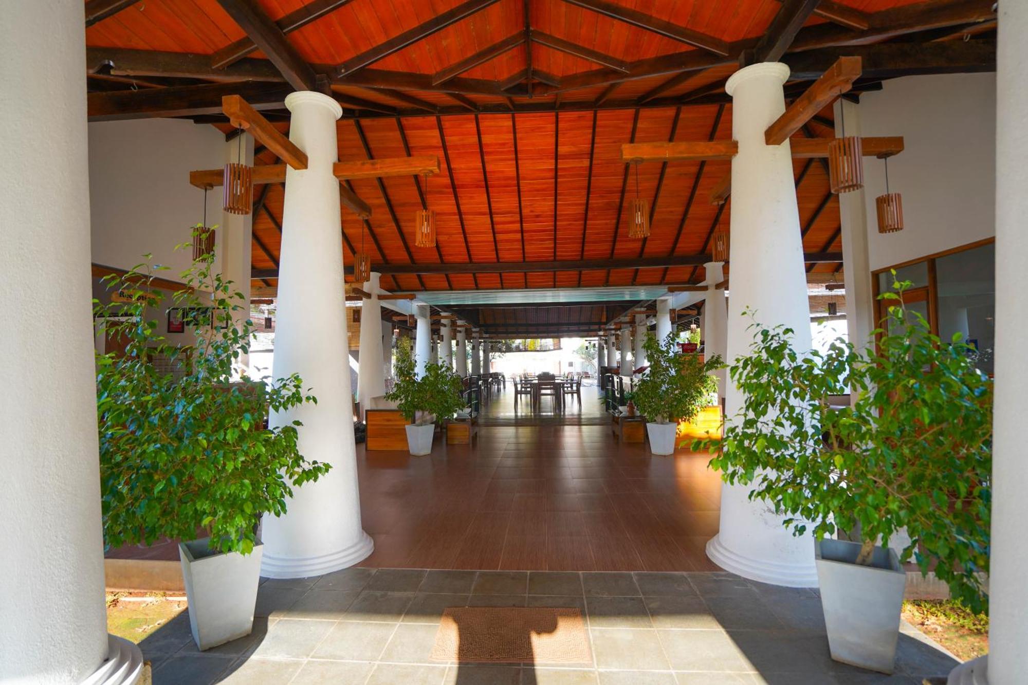 Hotel Tamarind Tree Tissamaharama Exterior foto